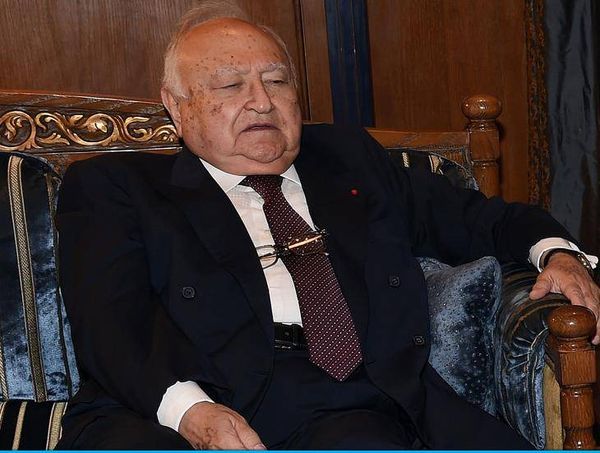 وفاة السيدة نجلا محسن بيضون زوجة الوزير السابق محمد بيضون