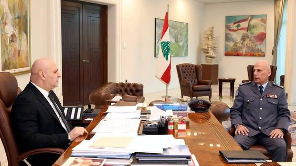 عون يبحث مع قائد الدرك الأوضاع الأمنية