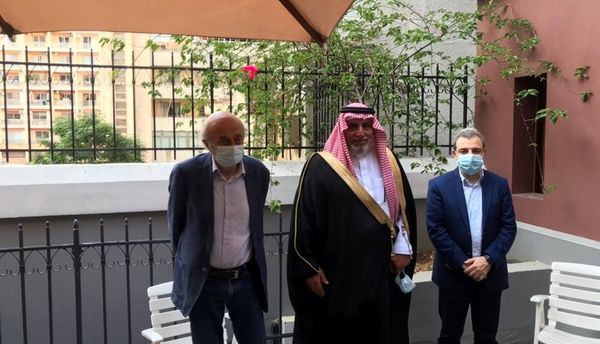جنبلاط  استقبل وفد من العشائر العربية