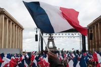 مستقبل اقتصادي مظلم...فرنسا مهددة بالانزلاق خارج نادي الدول الغنية