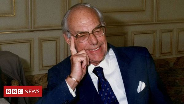 The celebrities 'banned' from the prime minister's party
