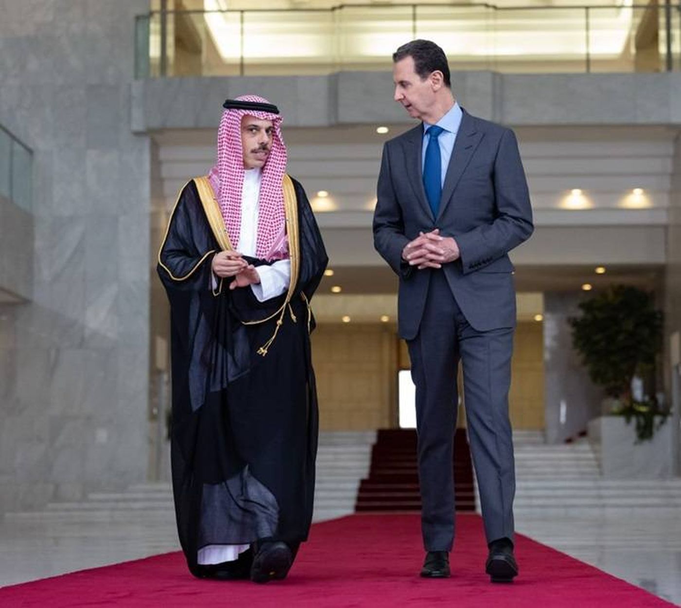 الأسد يستقبل وزير الخارجية السعودي في القصر الرئاسي