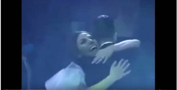 فيديو| عروس تصاب بنوبة هستيرية بسبب عريسها... ماذا فعل؟!