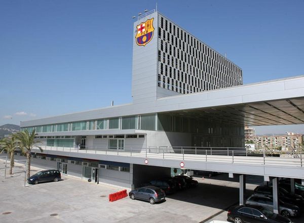 موعد الحسم يقترب... برشلونة أمام تصويت مصيري بشأن كامب نو