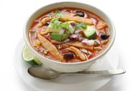 طبخة اليوم: شوربة مكسيكية بالتورتيلا والأفوكادو