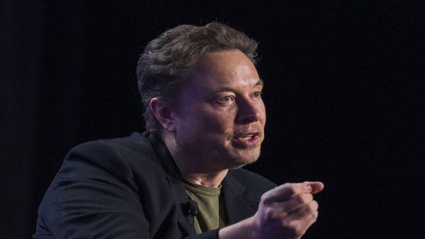 ماسك يشبه الاتحاد الأوروبي بألمانيا النازية