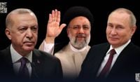 قمّة ثلاثيّة في إيران اليوم بين بوتين ورئيسي وأردوغان
طهران: اللقاء سيُركّز على أمن المنطقة وضمان الأمن الغذائي