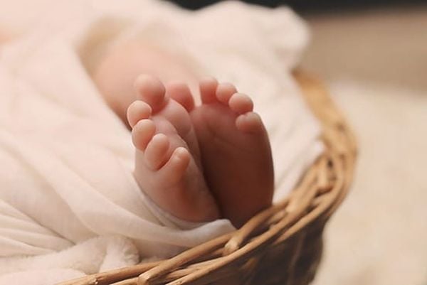جريمة صادمة في مصر... جدة تنهي حياة حفيدها وتتهم الوالد