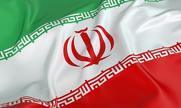 إيران تعلق خطة لإرسال سفن حربية إلى الأطلسي