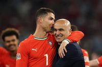 مدرب البرتغال يبرر عدم استبدال رونالدو