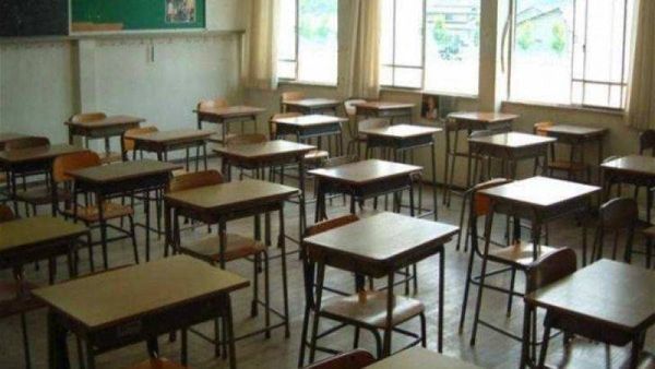 قرار لوزارة الداخلية بفتح المدارس
والمعاهد الرسمية امام نازحي الجنوب