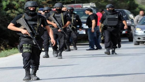 الخارجية الأمريكية توصي رعاياها بعدم السفر إلى تونس