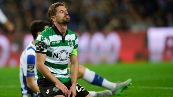 على طريقة "ديخيا" والريال.. 14 ثانية حرمت ليستر سيتي من لاعبٍ جديد!