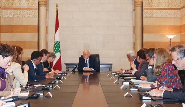 موقف فرنسي جديد يحمله لودريان... فريق «8 آذار» يتحدث عن تسوية «غير قريبة»