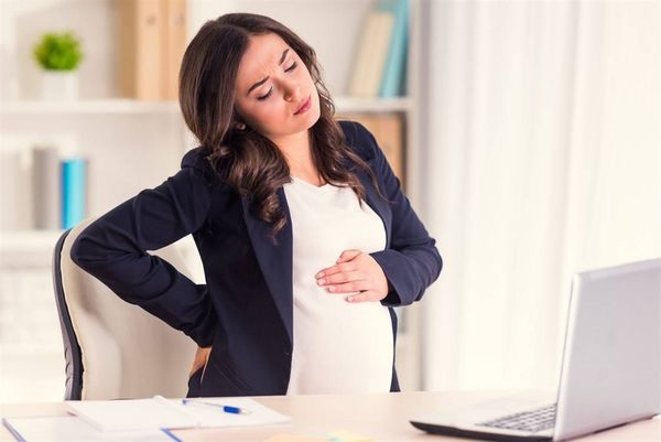 نصائح تساعدك في التخلص من ألم المعدة في الحمل