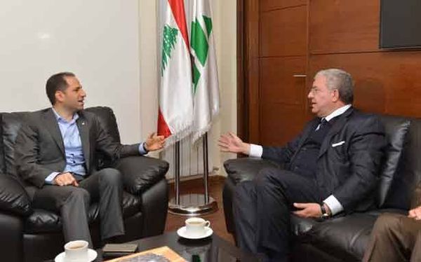 وزير الداخليّة زار سليمان والجميل:
الإنتخابات البلديّة في موعدها
