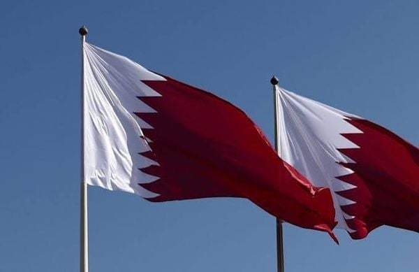 الخارجية القطرية: رئيس الوزراء وزير الخارجية بحث مع وزيري خارجية الإمارات وتركيا جهود خفض التصعيد في المنطقة، وأكد دعم قطر جهود حل يضمن حرية الملاحة ويمهد لاتفاق شامل.