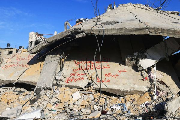 اليوم الـ 65 من حرب غزة : المقاومة تستبسل بوجه القوات الصهيونيّة... والعدو يُواصل حربه التدميريّة
أبو عبيدة: الآلاف من مقاومينا ينتظرون أمر القتال... ولا أسرى دون تنفيذ شروطنا
الأونروا: «إسرائيل» تمهّد للتهجير الجماعي للفلسطينيين من القطاع ... الصحة العالميّة: الوضع كارثي