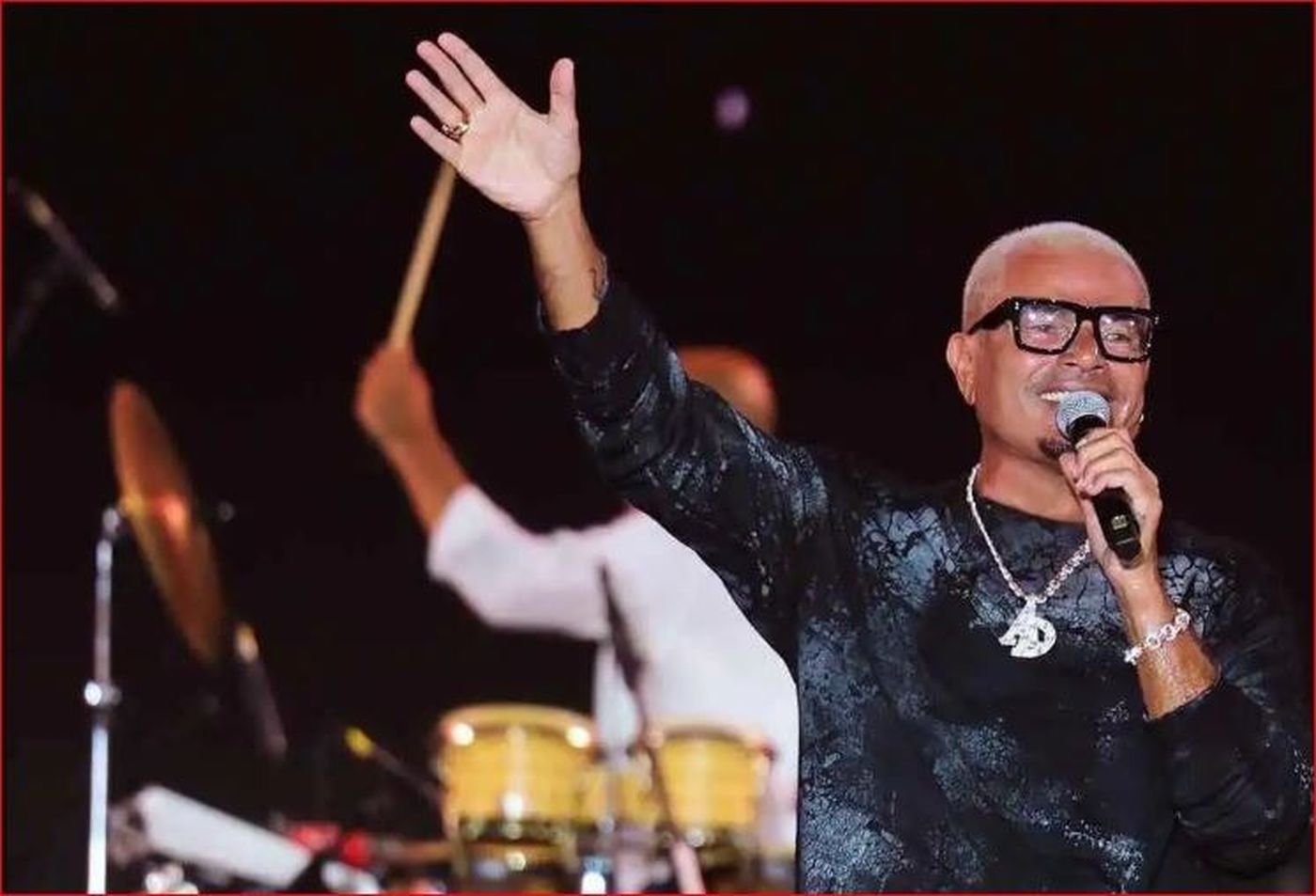 عمرو دياب يدخل غينيس للمرة الثانية ويعلّق: رضا الجمهور أهم