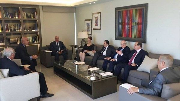 حرب بعد اجتماع اللقاء التشاوري: سنحضر جلسة مجلس الوزراء غدا