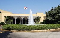 هل قطع باسيل الطريق على فرنجية رئاسياً ما اعطى جوزاف عون الحظ؟
هل تنجح محادثات ماكرون ــ ابن سلمان في التوصل الى مرشح توافقي في لبنان؟