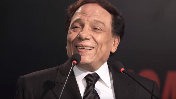 خبر "وفاة عادل إمام" شائعة كاذبة