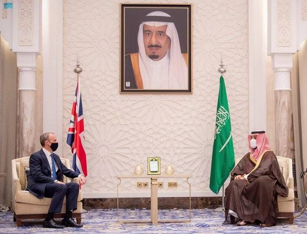 بن سلمان يستقبل وزير الخارجية البريطاني