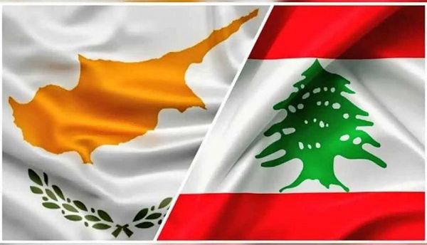 وزير الطاقة يتمسّك بدراسة الجدوى قبل المضي بالطرح القبرصي
المتمثل بمَدّ كابل بحري من الجزيرة وتزويد لبنان بالكهرباء.