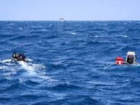 إندونيسيا... 26 غريقاً في انقلاب سفينة ركاب في بحر جاوة