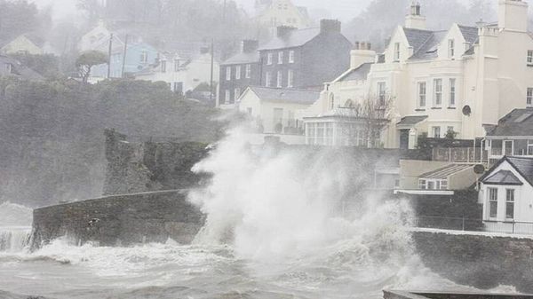 عاصفة جديدة تضرب كاليفورنيا