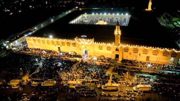 مصر.. مقرئ شهير تعرض لتضييقات يتبرع لصندوق حكومي