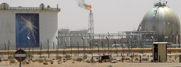 هبوط قيمة صادرات النفط السعودية