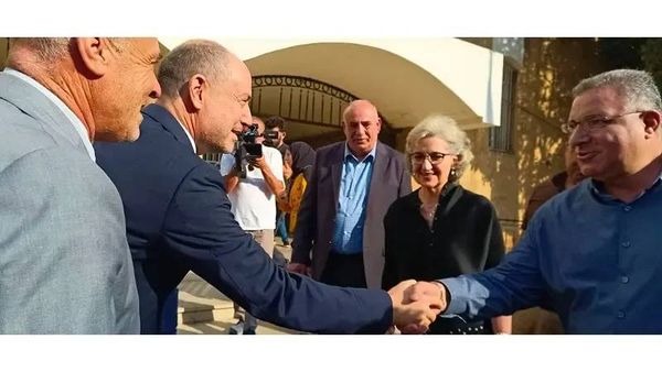 كرامي تبدأ جولتها الجنوبية من صيدا لتفقد أوضاع المدارس