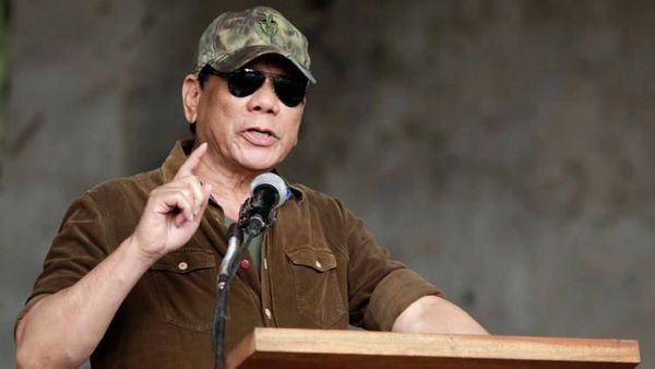 الرئيس الفلبيني: حررنا مراوي ولم ندمرها مثل الموصل والرقة!