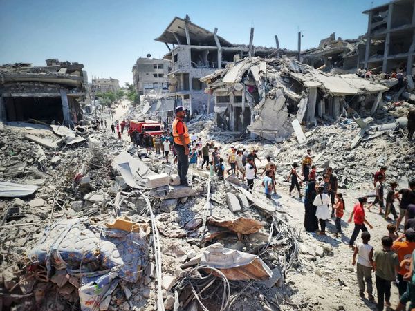 غالانت يطلب الدعم لمواجهة إيران وبراون: مخاطر الحرب الشاملة انحسرت
نتنياهو يتمسك بمطالبه ويتقدم بمقترح مرفوض لمفاوضات القاهرة