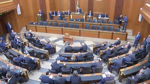 اتصالات مُبهمة بعيدة عن الإعلام… وتدابير غير متوقعة يُنتظرُ الإفراج عنها