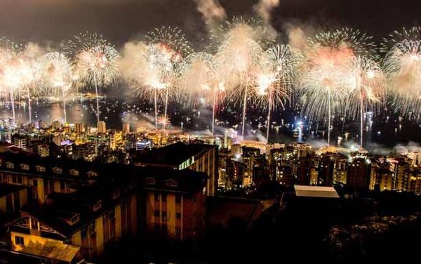 فرعون أهداه للشباب اللبناني لرؤية جمال لبنان
شريط «حلّق عالياً فوق لبنان» على الفايسبوك
يحصل على أكثر من مليون مُشارك خلال يومين