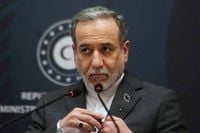 عراقجي: في المحادثات مع الضيوف الباكستانيين والعمانيين الذين زاروا إيران جرى التأكيد على الحلول الإقليمية
