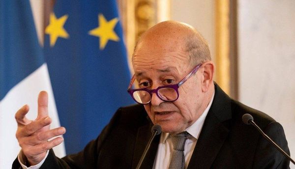 رسالتان نقلهما لودريان خلال جولته على المسؤولين والأطراف السياسية