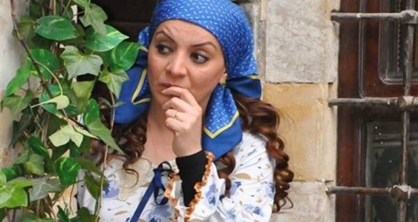 أشقاء توائم لهؤلاء النجوم السوريين تعرّفوا إليهم