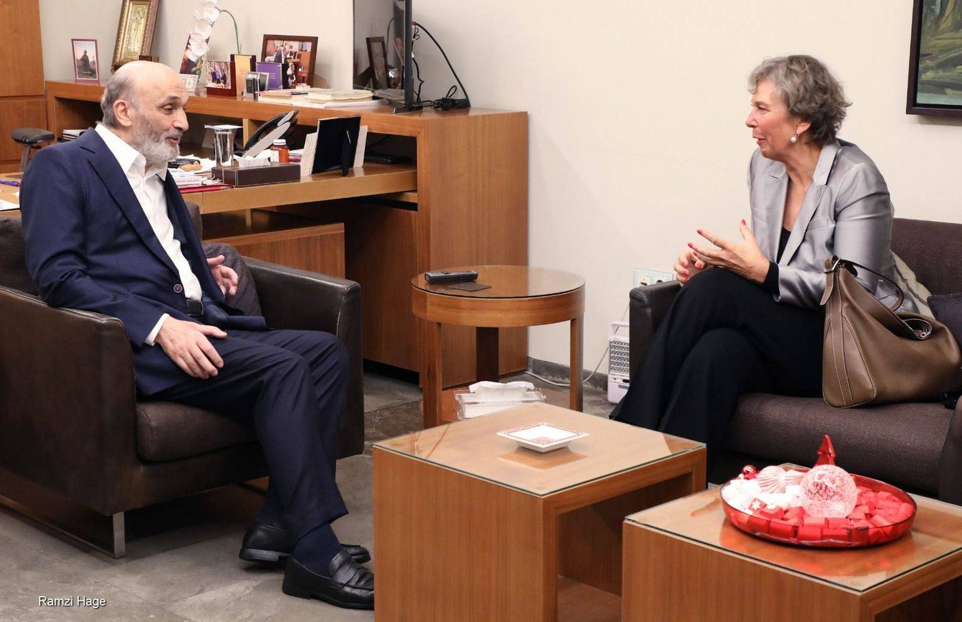 جعجع استقبل السفيرة السويسريّة