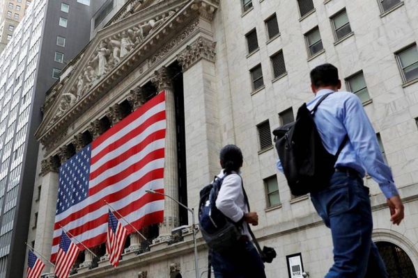 العجز التجاري الأميركي ينكمش إلى أدنى مستوى له منذ 3 سنوات