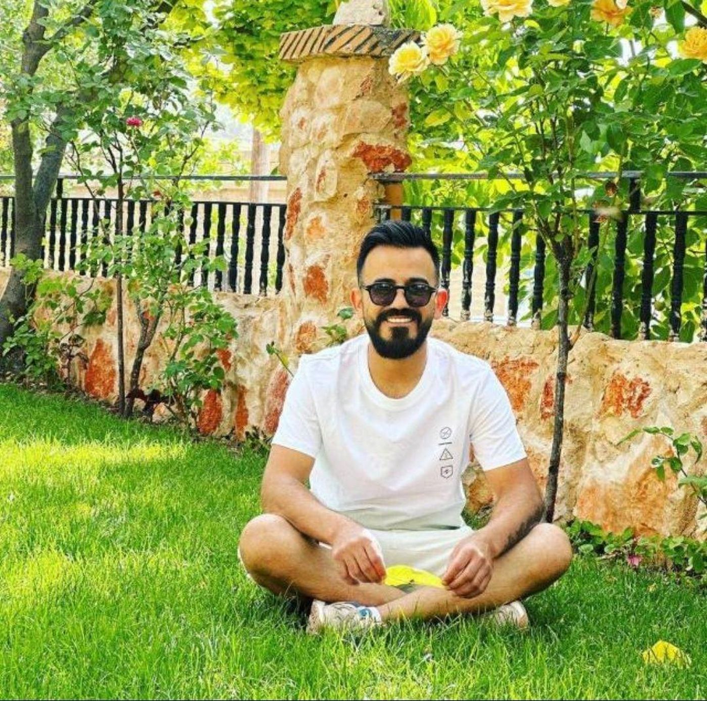 تيمور اسماعيل: أقدم فيديوهات تجسد الواقع  بطريقة كوميدية