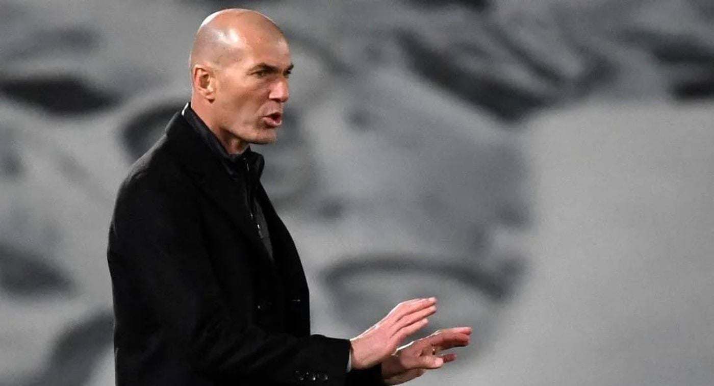 هل يعود زيدان لتدريب ريال مدريد؟