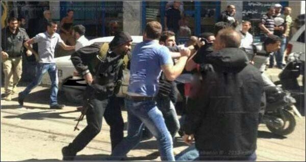 اشتعلت في بعلبك بين حزب الله وعائلة سنية فحسم الجيش الأمر<br/><br />
الجميع اراد التهدئة الحزب والسنة وطالبوا بالحفاظ على بعلبك المدينة العظيمة<br/><br />
اجتماع امني برئاسة سليمان والحريري اتصل برئيس الجمهورية بشأن بعلبك