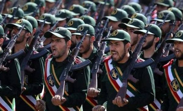 فصيل كردستاني يتبنى الهجوم على معسكر "الحرس الثوري" بإيران