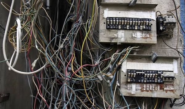 وزارة الاقتصاد تصادر 61 مولداً كهربائياً خلال شهر بمؤازرة أمن الدولة