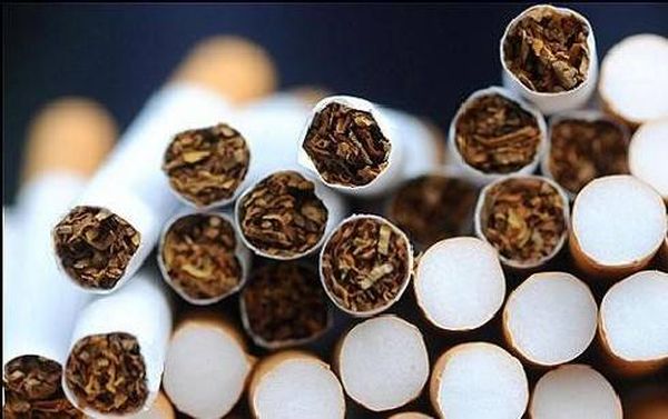 “كروز دخان” بـ988 دولار.. في سوق بيروت الحرة!