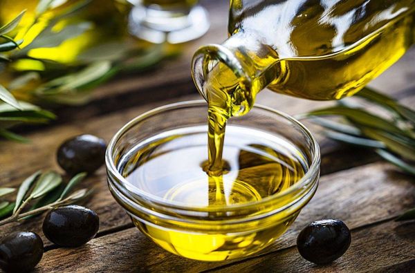 تعرّف الى فوائد زيت الزيتون لصحّة قلبكَ!