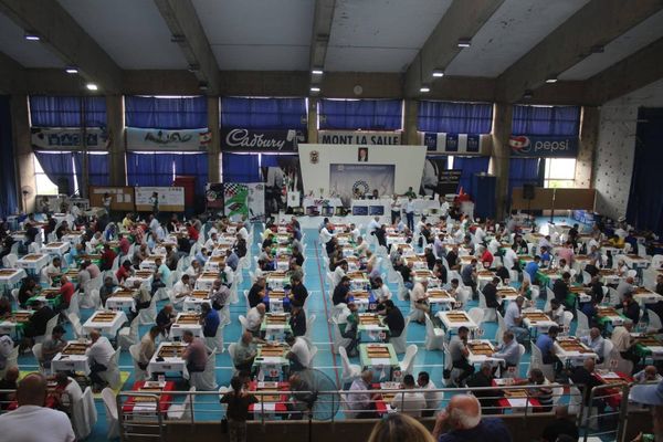 بطولة لبنان المفتوحة في طاولة الزهر للعبتَي الفرنجية والمحبوسة لعام ٢٠٢٢